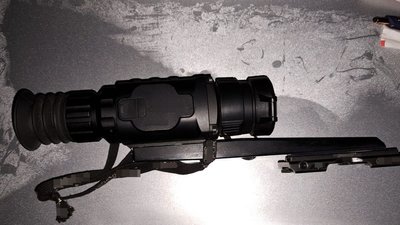 На Житомирщині затримали двох чоловіків зі зброєю та тушею косулі На Житомирщині затримали двох чоловіків зі зброєю та тушею косулі