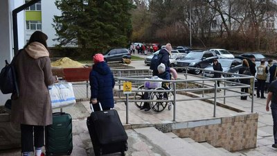 "Через воєнні дії не мав змоги отримувати якісну терапію". Як 9-річний хлопчик з Сумщини бореться з онкозахворюванням "Через воєнні дії не мав змоги отримувати якісну терапію". Як 9-річний хлопчик з Сумщини бореться з онкозахворюванням