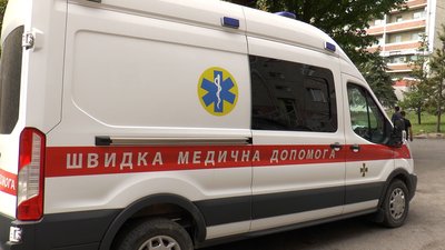На Прикарпатті побили військового, оборонця Донецького аеропорту Василя Кузьмина. Чоловік — у комі На Прикарпатті побили військового, оборонця Донецького аеропорту Василя Кузьмина. Чоловік — у комі