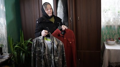 "Нам повернули тільки його берці". Історія сім'ї Довганських з Буковини, де на фронт пішли троє братів, один — загинув "Нам повернули тільки його берці". Історія сім'ї Довганських з Буковини, де на фронт пішли троє братів, один — загинув