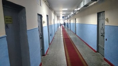У Сумському СІЗО показали платну камеру У Сумському СІЗО показали платну камеру