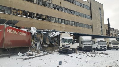 Обстріли Харкова 11 лютого: який вигляд має пошкоджене депо "Нової Пошти" Обстріли Харкова 11 лютого: який вигляд має пошкоджене депо "Нової Пошти"