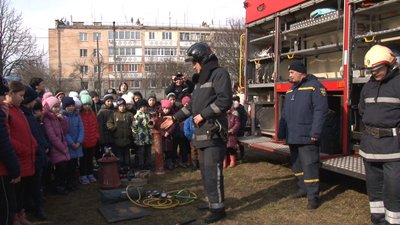 Акція “Запобігти! Врятувати! Допомогти!“ відбулась у Косарському ліцеї Акція “Запобігти! Врятувати! Допомогти!“ відбулась у Косарському ліцеї