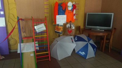 Парфуми, канцелярія та агітки: у Черкасах монтують "Музей виборчого трешу" Парфуми, канцелярія та агітки: у Черкасах монтують "Музей виборчого трешу"