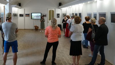 "Природа там створює неймовірну енергію": у Сумах представили виставку, присвячену Миропіллю "Природа там створює неймовірну енергію": у Сумах представили виставку, присвячену Миропіллю