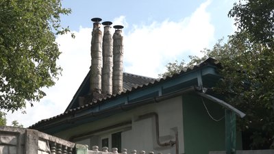 Шукають сина загиблої: поліція розслідує вбивство пенсіонерки у Чернігові Шукають сина загиблої: поліція розслідує вбивство пенсіонерки у Чернігові