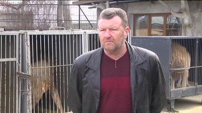 власник Василівського реабілітаційного центру для хижих тварин Олександр Пилишенко власник Василівського реабілітаційного центру для хижих тварин Олександр Пилишенко