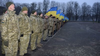 Учні волинського військового ліцею створили "живий ланцюг" єдності