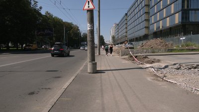У Рівному роблять новий виїзд на Київську. Мешканці — проти стоянки під вікнами У Рівному роблять новий виїзд на Київську. Мешканці — проти стоянки під вікнами