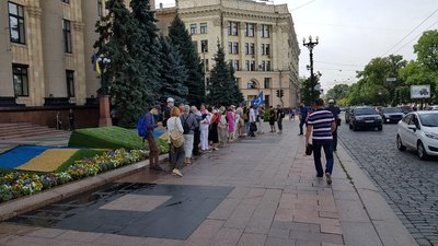 Біля стін ХОДА вдруге протестували через законопроект про мову Біля стін ХОДА вдруге протестували через законопроект про мову