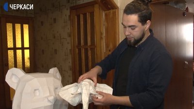 Паперове мистецтво: черкасець створює моделі у Pepakura Паперове мистецтво: черкасець створює моделі у Pepakura