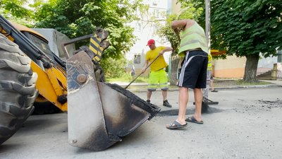 У Прилуках на 30 вулицях планують провести поточний ямковий ремонт доріг