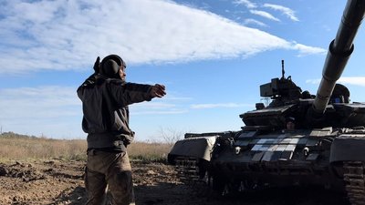 Як працює по цілях розрахунок броньованї бойової машини на Миколаївщині Як працює по цілях розрахунок броньованї бойової машини на Миколаївщині