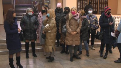 Батьки школярів у Запоріжжі виступають проти призначення директора школи. Що кажуть в міськраді