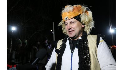 "Ніхто не скаже, про що це, але це в нас у крові". Пошук сенсів у чистому мистецтві Маланки "Ніхто не скаже, про що це, але це в нас у крові". Пошук сенсів у чистому мистецтві Маланки