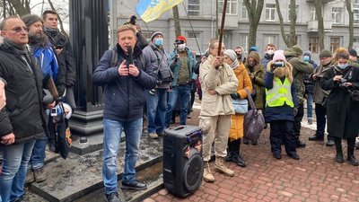 У Харкові під управлінням поліції вимагають свободи Стерненку, відставки Авакова та реформ У Харкові під управлінням поліції вимагають свободи Стерненку, відставки Авакова та реформ