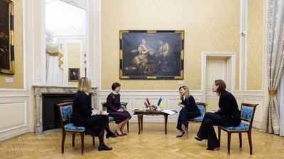 Латвія прихистила близько 45 тисяч українців: у Львові зустрілись перші леді України та Латвії Латвія прихистила близько 45 тисяч українців: у Львові зустрілись перші леді України та Латвії