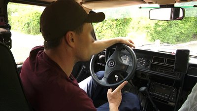 Блокують виїзди, прикриваються цивільними. Житель Херсонщини евакуювався до Кривого Рогу та розповів про росармію Блокують виїзди, прикриваються цивільними. Житель Херсонщини евакуювався до Кривого Рогу та розповів про росармію