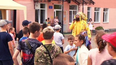 Малювали кавою і займалися рукоділлям: у Вінниці влаштували благодійні майстер-класи для дітей