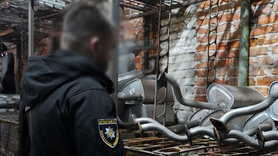 Обшуки у фігурантів справи