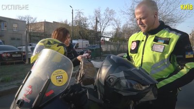 Байкери-волонтери допомагають медикам швидкої допомоги. СУСПІЛЬНЕ | ВІДЕОНОВИНИ