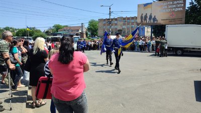 Назавжди 22: на Черкащині поховали нацгвардійця, якого збив суддя на блокпосту при в'їзді в Київ Назавжди 22: на Черкащині поховали нацгвардійця, якого збив суддя на блокпосту при в'їзді в Київ
