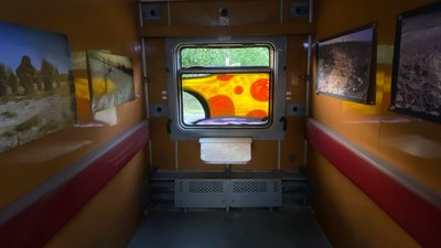 Art squat WAGON Art squat WAGON