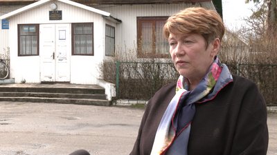 На Рівненщині батьки обурюються закриттям малокомплектних шкіл. Депутати вивчають питання