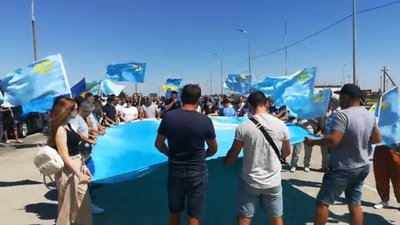 «Крим – це Україна!»: на адмінмежі із окупованим Кримом відзначили День кримськотатарського прапора «Крим – це Україна!»: на адмінмежі із окупованим Кримом відзначили День кримськотатарського прапора