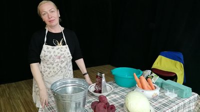 Херсонський театр розпочав у Кропивницькому гастролі Україною виставою про війну Херсонський театр розпочав у Кропивницькому гастролі Україною виставою про війну