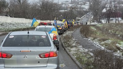У Миколаєві відбувся автопробіг на підтримку військовослужбовців ЗСУ У Миколаєві відбувся автопробіг на підтримку військовослужбовців ЗСУ