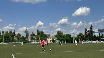 "Барса" проти "Барси": у Сумах зіграли матч Дитячо-юнацького футбольної ліги України "Барса" проти "Барси": у Сумах зіграли матч Дитячо-юнацького футбольної ліги України