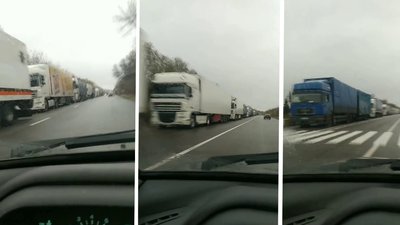 Десятки вантажівок: у Харківській області утворилася черга на кордоні з РФ Десятки вантажівок: у Харківській області утворилася черга на кордоні з РФ