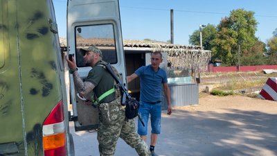 "Тривога є": що думають жителі села на півночі Рівненщини про військові навчання на території Білорусі "Тривога є": що думають жителі села на півночі Рівненщини про військові навчання на території Білорусі