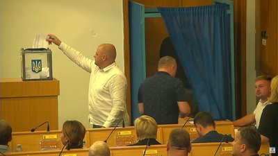 Рівненська облрада звільнила голову Сергія Кондрачука Рівненська облрада звільнила голову Сергія Кондрачука