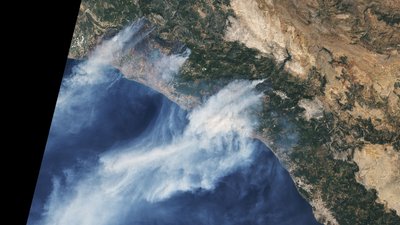 Лісові пожежі в Туреччині видно з космосу — NASA Лісові пожежі в Туреччині видно з космосу — NASA