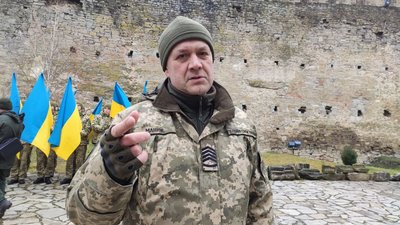 Зустріч жителів трьох областей: "Пташка" на Дні Соборності заспівала гімн українських націоналістів Зустріч жителів трьох областей: "Пташка" на Дні Соборності заспівала гімн українських націоналістів