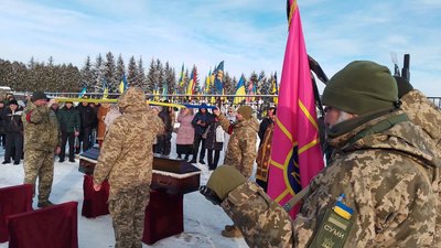 На Сумщині поховали Олександра Мірошніченка та Ігоря Коломійця На Сумщині поховали Олександра Мірошніченка та Ігоря Коломійця
