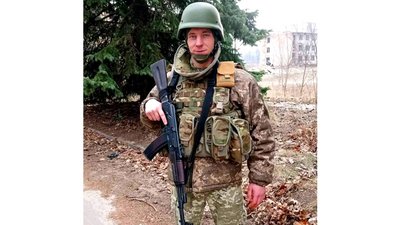 Втрати Черкащини: в останню путь провели двох захисників, які загинули на Донеччині Втрати Черкащини: в останню путь провели двох захисників, які загинули на Донеччині