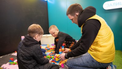 На станції київського метро запрацювала локація від ЮНІСЕФ
