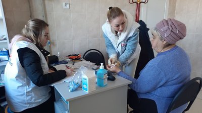Маємо бути там, де це потрібно. На Миколаївщині лікарі-волонтери надали допомогу жителям деокупованого села Маємо бути там, де це потрібно. На Миколаївщині лікарі-волонтери надали допомогу жителям деокупованого села