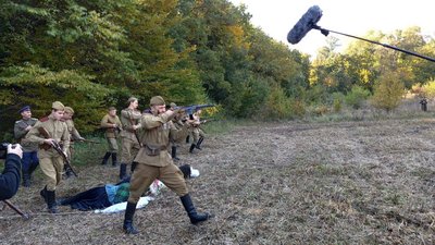 На Тернопільщині знімають документальний фільм "Дорога в Карпати" На Тернопільщині знімають документальний фільм "Дорога в Карпати"