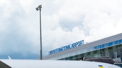 Зупинка авіарейсів призвела до повної зупинки грошових надходжень до аеропорту "Львів"