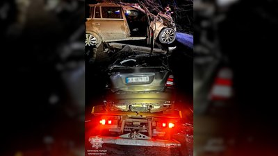П'яний водій на Чернігівщині: водій Mercedes збив знак на трасі Київ-Чернігів
