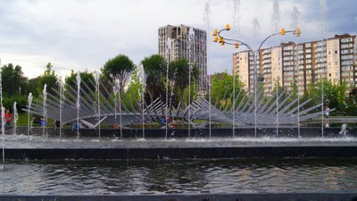 Дніпро в 100-ий день повномасштабної війни – фоторепортаж Дніпро в 100-ий день повномасштабної війни – фоторепортаж