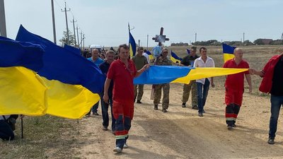 На Одещині попрощалися з військовим, який загинув поблизу Миколаєва На Одещині попрощалися з військовим, який загинув поблизу Миколаєва