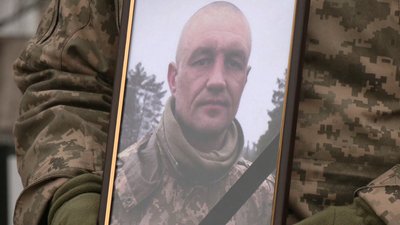 З 35-річним старшим солдатом Олегом Терещуком попрощалися у Рівному
