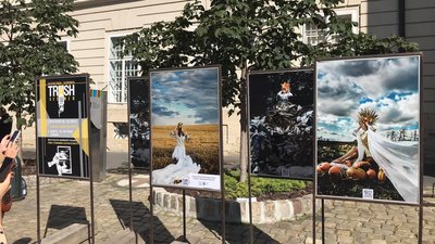 "TRASH без меж". У центрі Львова відкрили фотовиставку про проблеми екології "TRASH без меж". У центрі Львова відкрили фотовиставку про проблеми екології