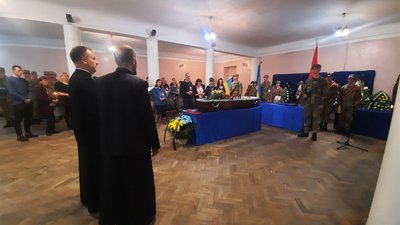 У Житомирі попрощалися з начальником Центру морально-психологічного забезпечення Збройних сил України Ігорем Павліченком У Житомирі попрощалися з начальником Центру морально-психологічного забезпечення Збройних сил України Ігорем Павліченком