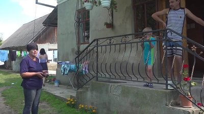Жителі Тернопільщини відновлюють свої будинки після паводку на Дністрі Жителі Тернопільщини відновлюють свої будинки після паводку на Дністрі